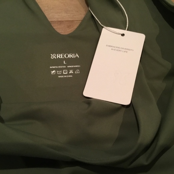 NWT Reoria Green Backless Sleeveless Bodysuit Top Size Large - Picture 8 of 9